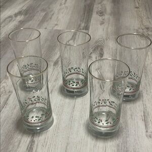 Arby's 1987 Christmas Holly Berry Set Glassware 5 Pieces